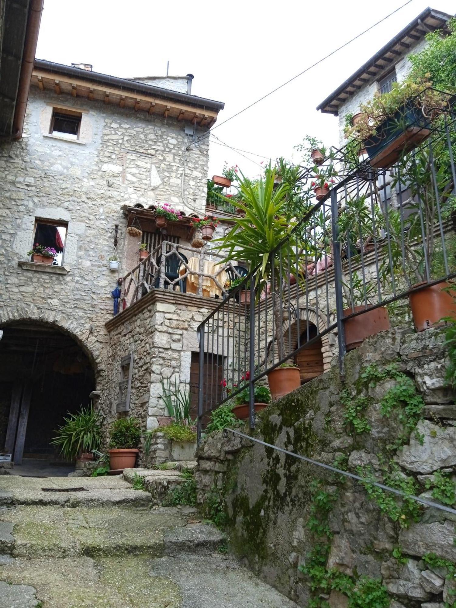 Casa Belvedere A Valle San Martino Di Spolète Extérieur photo